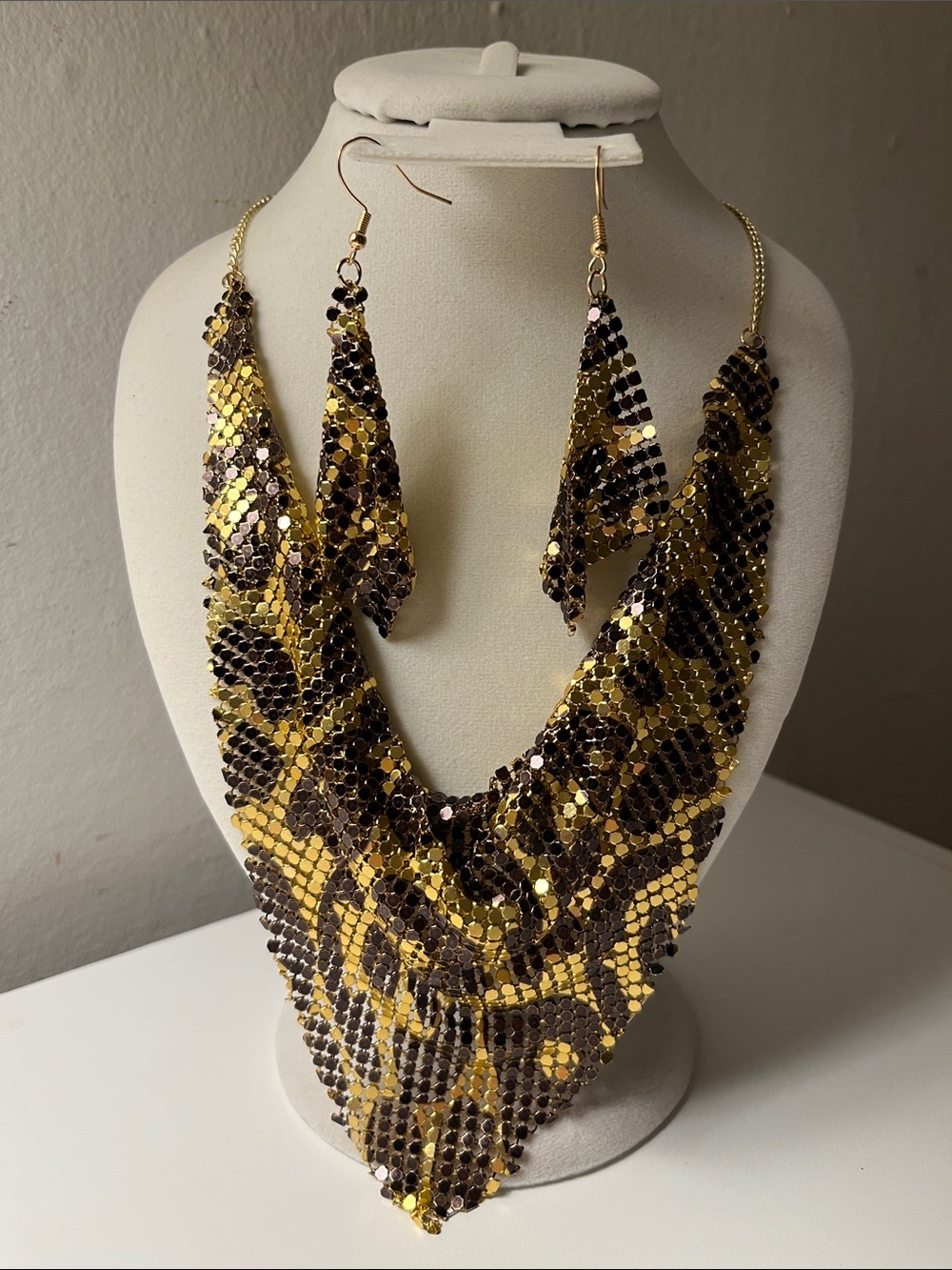 Gold Tone Mesh Bib Necklace & Earrings Set